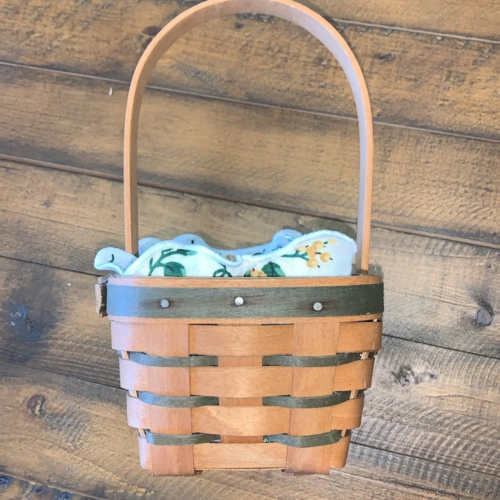 Longaberger Tea Basket with Emerald Vine Liner and Protector, Stationary Handle